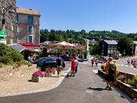 Toujours le village