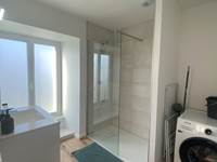 appartement-meuble-cambo-les-bains-salle-de-bain.jpg