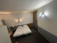 chambre duo, double, spacieuse, confort, vue sur la ville