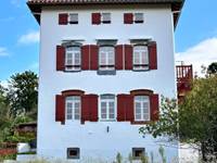 appartement-meuble-cambo-les-bains-facade.jpg