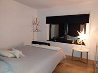 Chambre ou petit salon