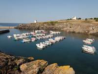 le petit port abri de Pors Poulhan à Plouhinec