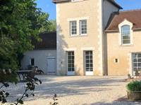 Tour Fleurs jaunes 1er plan