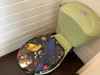 Toilettes séparées Christian lacroix