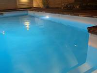 piscine de nuit
