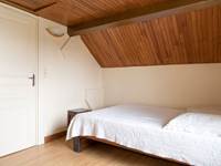 30-chambre combles lit double