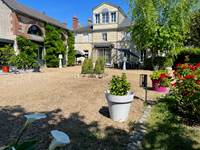 Vue de la maison depuis le jardin