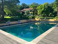 Domaine_de_Calabel©_Pouylebon_vacances_piscine_gers_camping_aire_naturelle