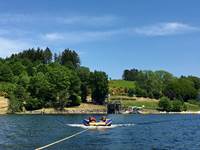 Lac de la Raviège à proximité