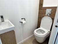Toilettes séparées