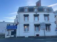 Hôtel Restaurant Le grand cerf à Blain, rue calme, vue sur la ville, chambre spacieuse, confort, duo, double, triple, individuelle