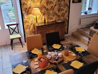 Petit déjeuner dans la pièce de vie