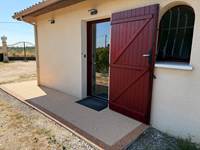 entree-independante-chambre-raphael_mas-des-anges_soussans-margaux_pmr-voyageur-cyclotouriste-famille.jpg