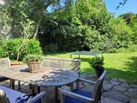 Meubles de jardin sur la terrasse