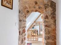 Depuis une chambre et vers le palier du 1er