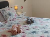 02_gite_l_ecureuil_namur_wepion_chambre1_lit détail_2025.jpg