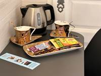 collation_chambre_luxe_repos_tasse-Klimpt_café_thé_chocolat_eau-chaude_bureau_couple_travailleur-margaux-medoc-bordeaux-pauillac-chateau