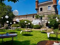 Repas dans le jardin