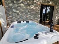alombredelacheneraie_spa_grand_pic_saint_loup_tourisme_gite_les_vignes