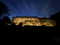 Le bâtiment de nuit