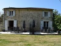 L'Aunis/Le Saintonge avec leur terrasse privative
