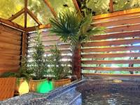 Jacuzzi exterieur privatisable