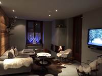 Salon cheminée hébergement 6 personnes