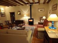 Salon, autour du feu