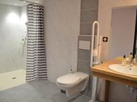 La chambre Bourgogne la SDB
