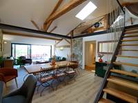 vue salle à manger avec  terrasse