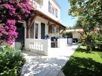 Appart Bleu Azur Saint Florent en Corse coté jardin vue terrasses appartements Saleccia et Lotu