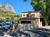 location-appartement-piscine-bueges-herault