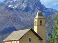 vue-eglise-orcieres-montagne-gite-rif-d-oriol-hautes-alpes.jpg
