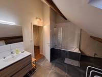 Grande salle de bains