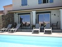 Piscine-et-terrasse-T2-Lotu-et-Saleccia