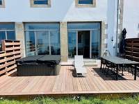 Terrasse avec spa