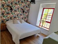 Notre chambre double Huppe fasciée avec salle d'eau privative