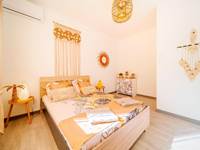 Chambre aux tons naturels