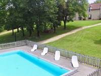 Le confort d'une piscine chauffée pès de Sarlat la Caneda en Dordogne