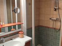 Domaine les Garrigues Salle de bain Kayamb