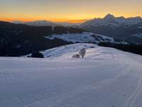 Coucher de soleil sur la piste bleue du Mont Rond
