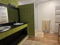 Gite-Etrigny- salle de bain _bathroom