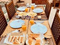 PETITS DEJEUNERS