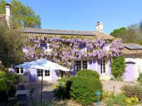 Maison d'hôte au printemps