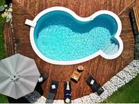 Piscine avec vue au Manoir du Colombier, gîte 4 étoiles à 1h d'Annecy