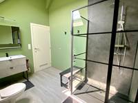Salle-de bain spacieuse- La demoiselle ô bois