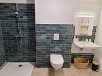 Salle d'eau rez-de-chaussée adaptée PMR