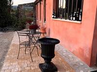 Terrasse extérieure aux beaux jours