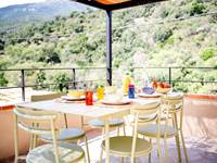 Terrasse à l'entrée