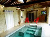 Piscine intérieure avec Télévision